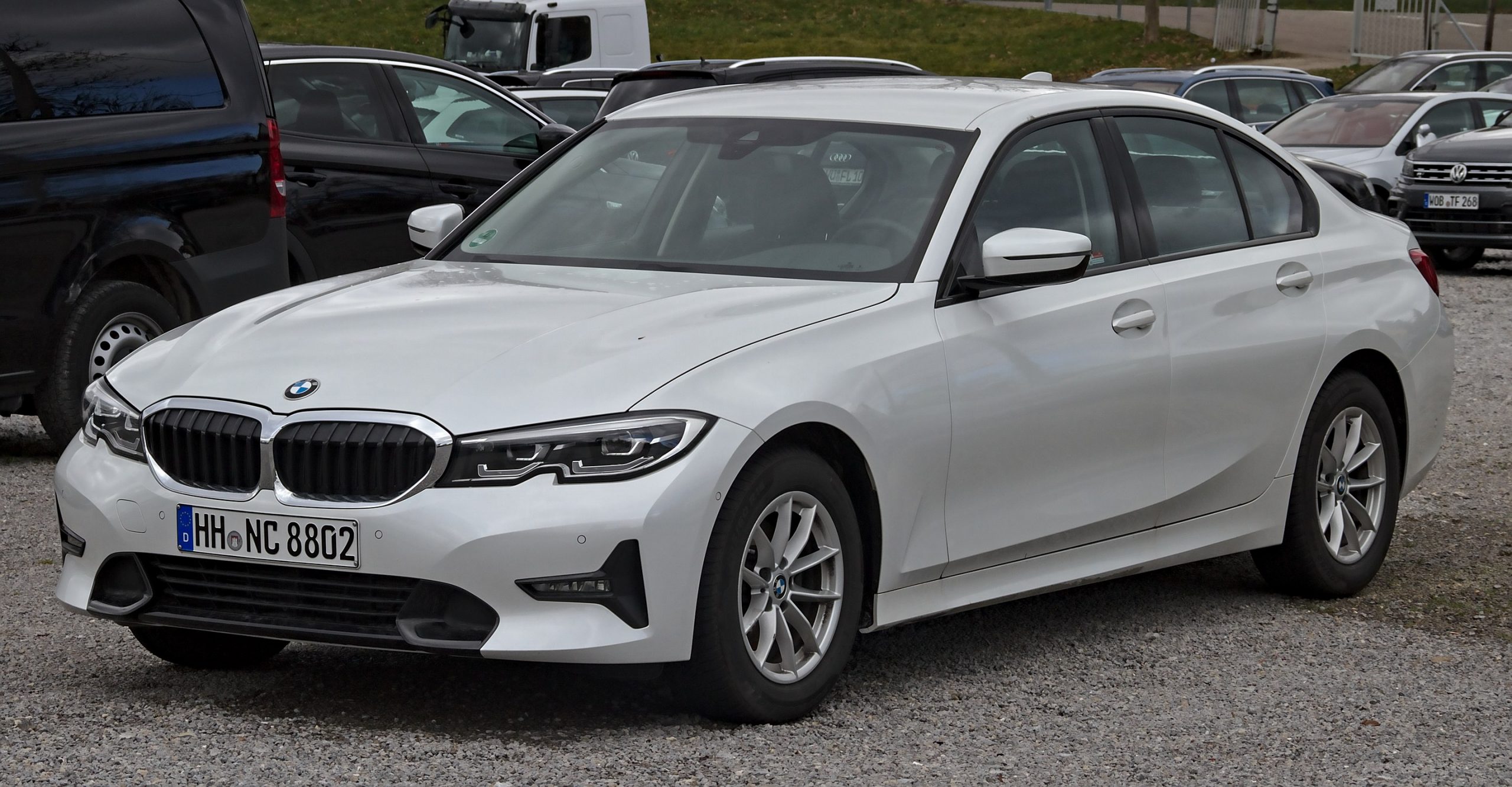 BMW: выбор удачной модели для ремонта
